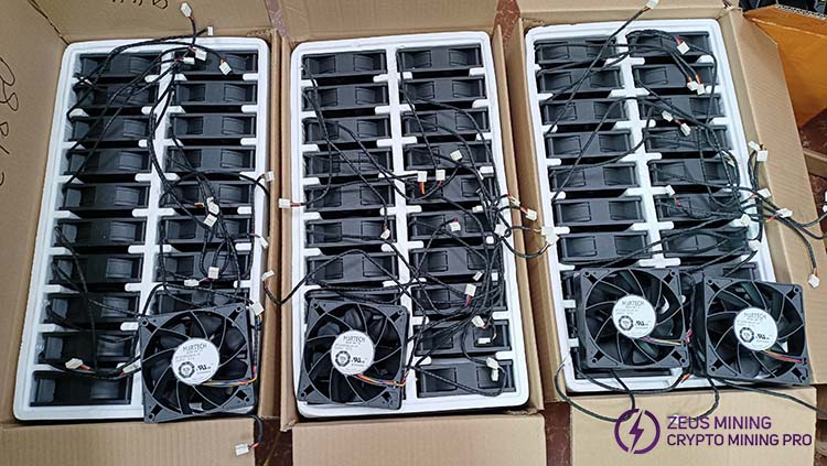 پنکه مدل DF1203812B2UN A1 برای Antminer T21