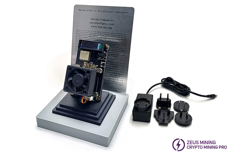 ماینر تکی Bitaxe Gamma 601 با ۴ پریز آداپتور