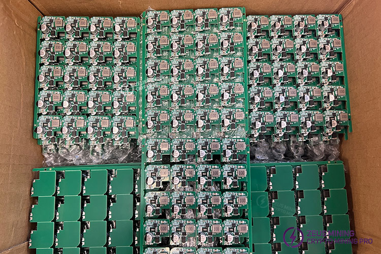 ماژول تقویتکننده جایگزین برد کوچک Antminer S19xp با ولتاژ 18 ولت ماژول تقویتکننده جایگزین برد کوچک Antminer S19xp با ولتاژ 18 ولت