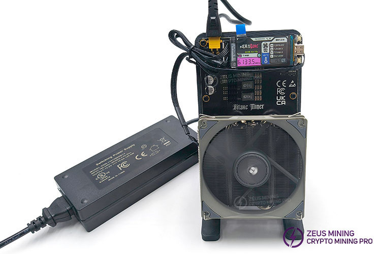 ماینر NerdQaxe++ Rev 6.1 6T 100W BTC با خنک کننده هوا