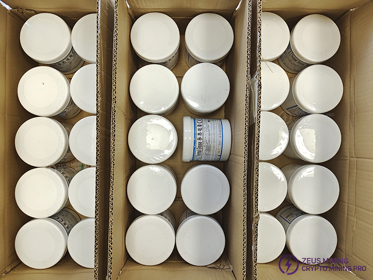 خمیر حرارتی هیت سینک اصلی GD مدل GD900-1، ۱ کیلوگرم خمیر حرارتی هیت سینک اصلی GD مدل GD900-1، ۱ کیلوگرم