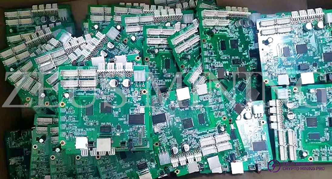 مادربرد Antminer S17