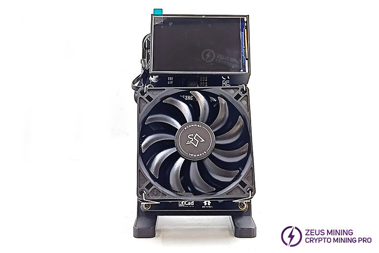 ماینر NerdQaxe++ Rev 6.1 6T 100W BTC با خنک کننده هوا ماینر NerdQaxe++ Rev 6.1 6T 100W BTC با خنک کننده هوا